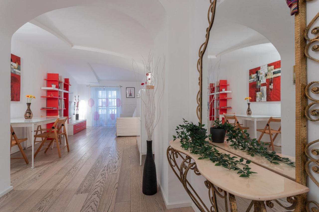 Red Studio Near Porta Nuova By Wonderful Italy Turín Exteriér fotografie